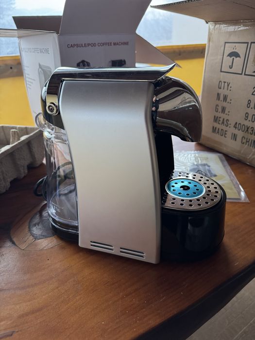 Кафе Машина  за капсули lavazza blue