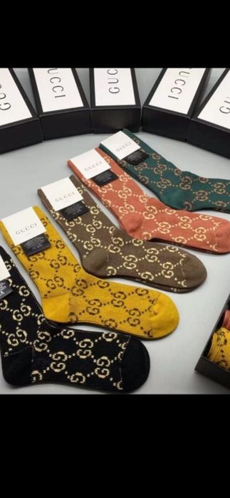 Șosete Gucci, model 2025, prețul este ptr o pereche