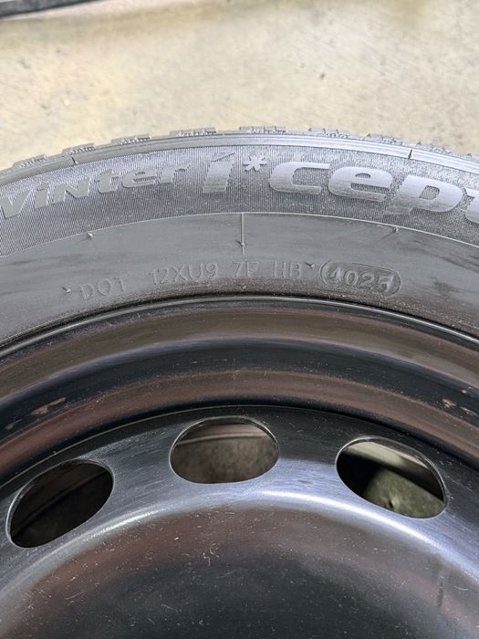 Vand set cauciucuri iarna Hankook 215/60 R16 (2025), genti noi 2025 + capace BONUS