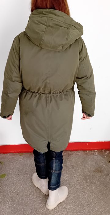 Vând geaca groasa de iarna