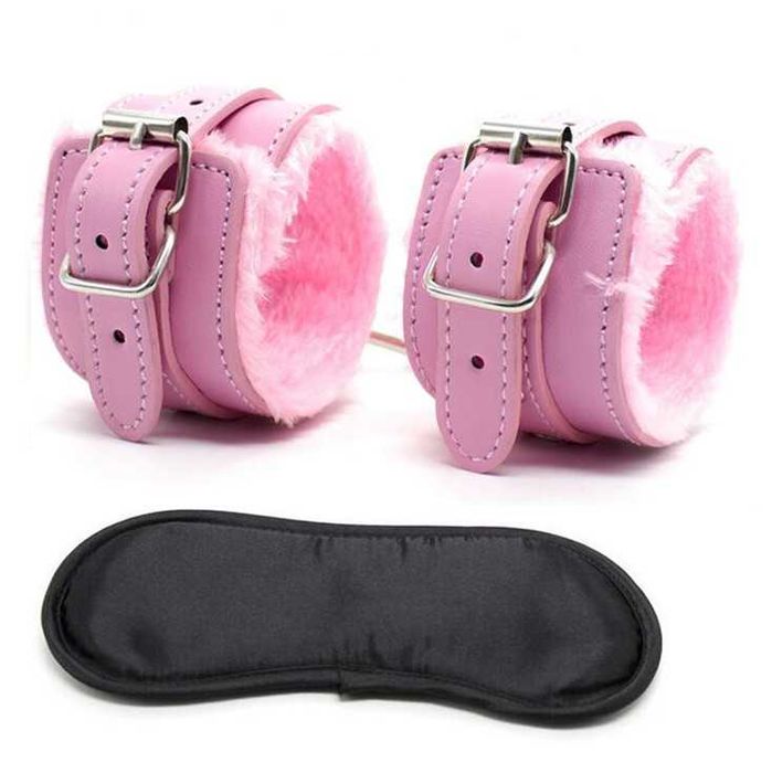 Set catuse+masca+cravasa cu puf