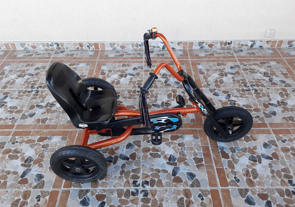 Cart (kart) cu pedale pentru copii BERG Choppy, 3 roți - maro