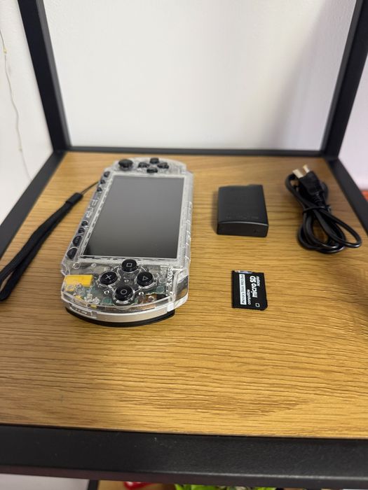 PSP 1000 Sony - Modat - Card 64gb - 500 jocuri - Bucuresti | Negociabil