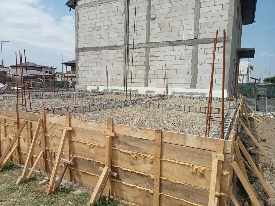 Amenajări interioare și Constructii