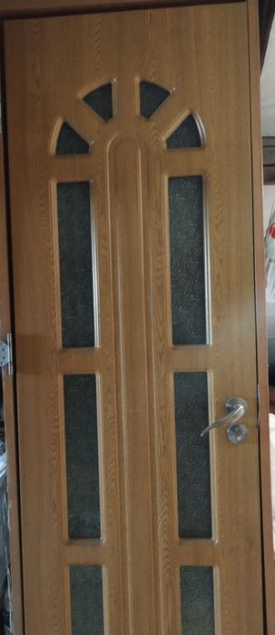 Geamuri termopan și ușa