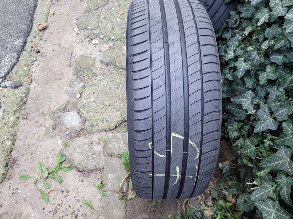 Vand jante suzuki  R 18' echipate de vara