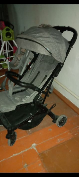 Коляска Очень хорошим состояние