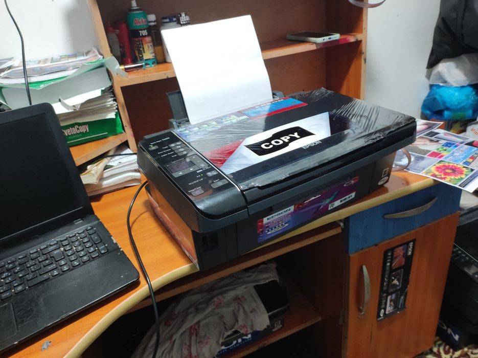 Epson 210 KOPY_SKANER_PRINT.Deyarli ishlamagan yangi 350ta prabek 100%
