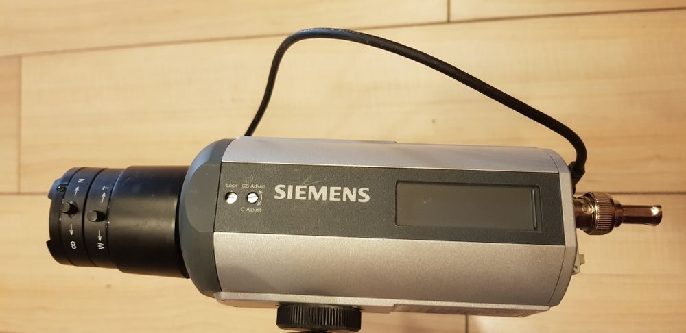 Camere supraveghere profesionale Siemens cu focalizare automată