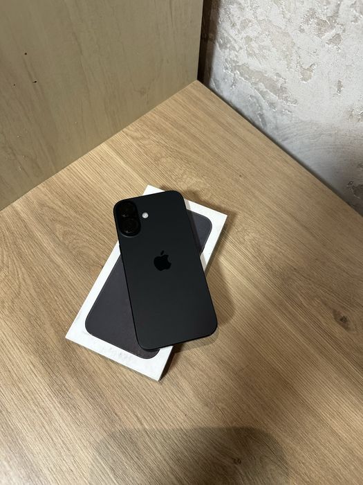 Айфон 16 продам срочно