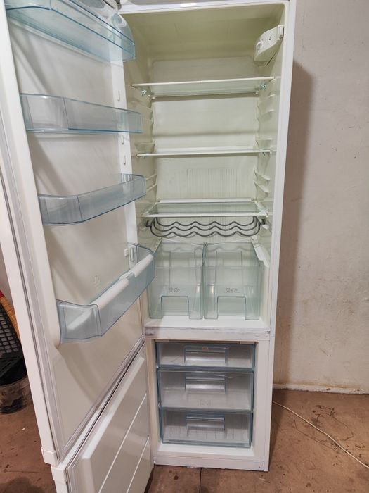 Холодильник рабочий