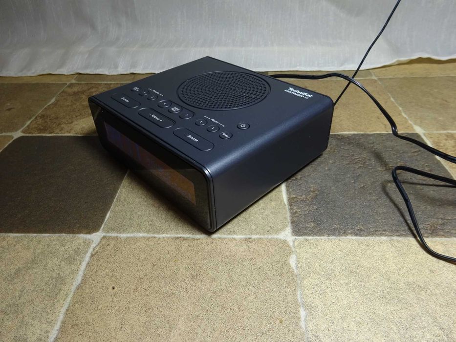 Aparat radio cu ceas technisat Digitradio 51