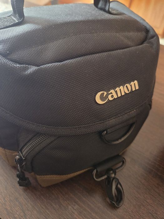 CANON D2000  +3 обектив