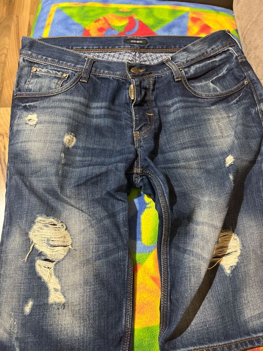 Blugi scurți albastri