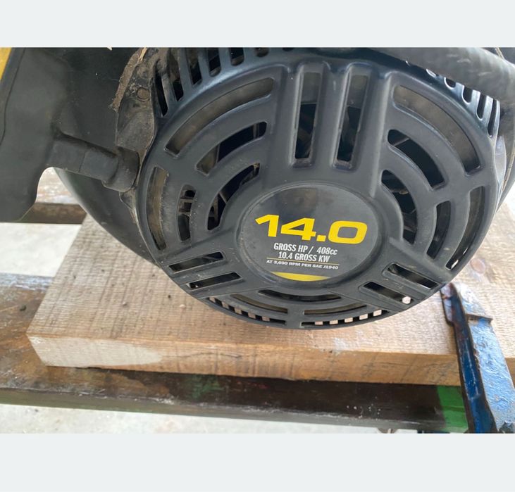 Motor pe benzina Vanguard 14CP