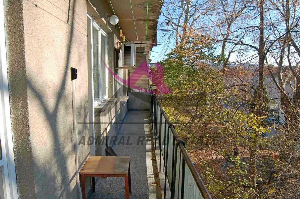 Дава се под наем Двустаен апартамент в Варна, Цветен квартал - 61 кв.м за 358 € - Снимка #5