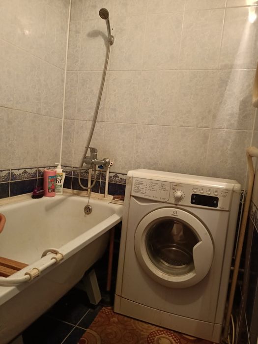 Продам 2 комнатную квартиру