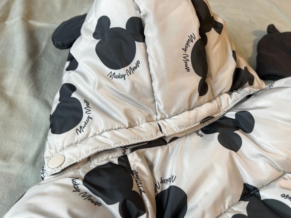 Set geaca iarnă Mickey Mouse H&M mărimea 92 și fes