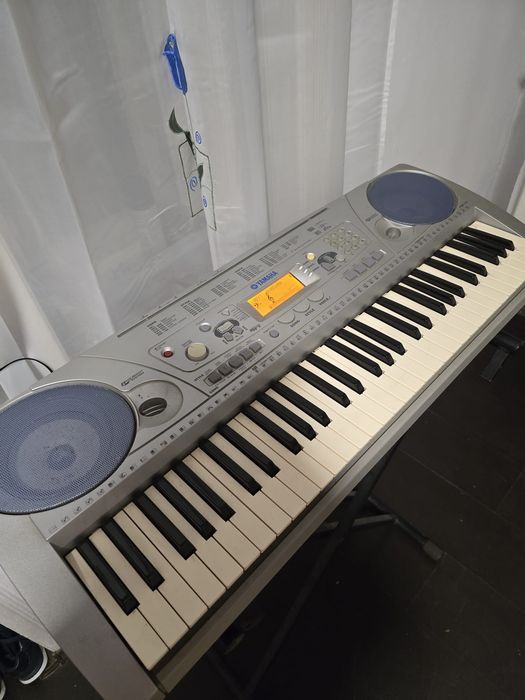 Orga yamaha PSR-275 Portatone.