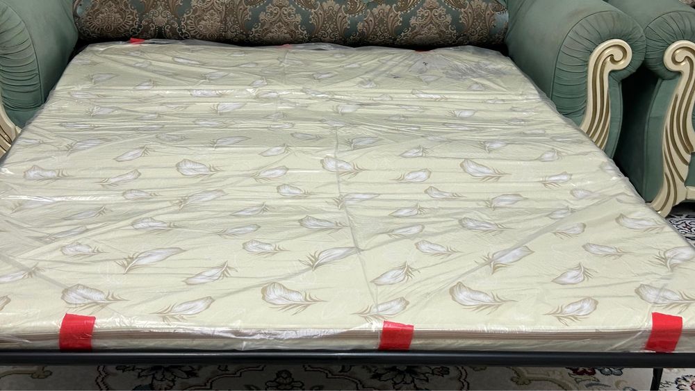 Продам гостинной Диван