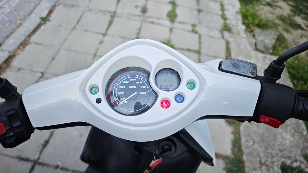 Скутер Yamaha Jog 50 cm³, 2T