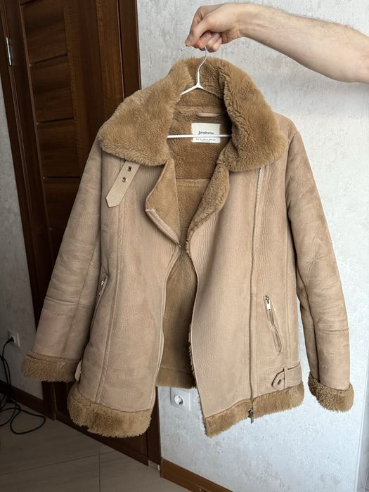 Продам дублёнку Stradivarius в идеале!