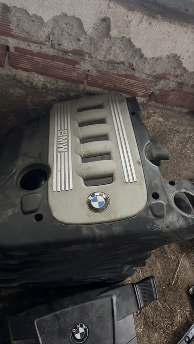 Декоративна кора двигател BMW