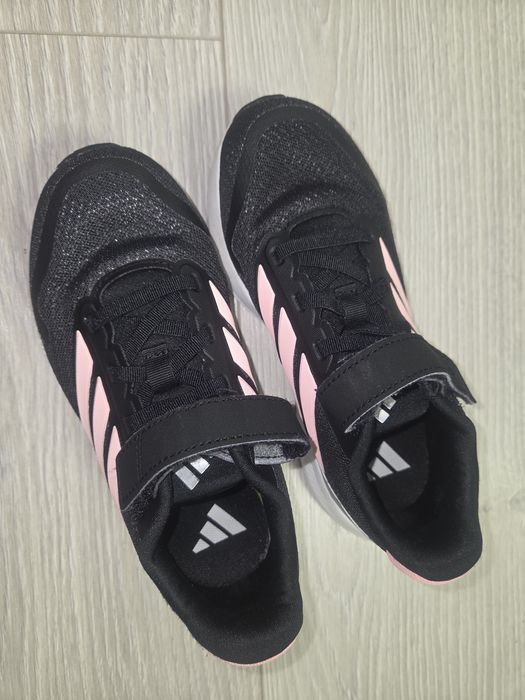 Adidași Adidas mărimea 32