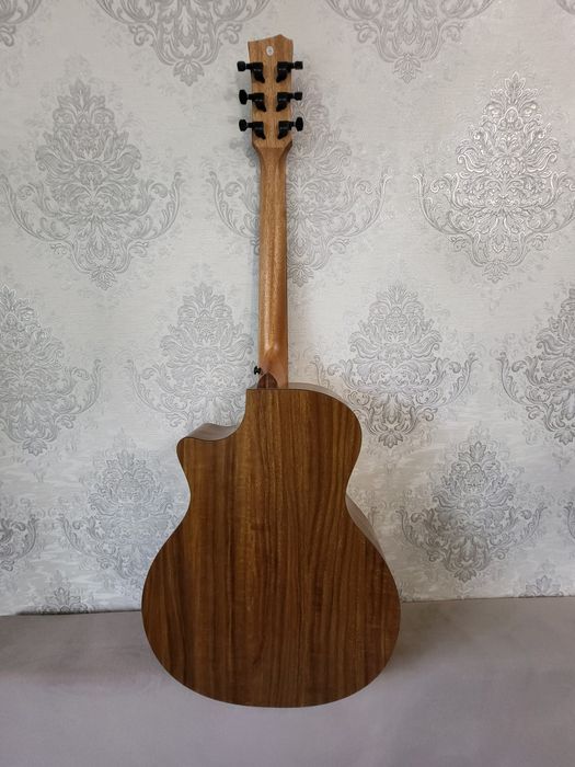 Гитара 6ти струнная