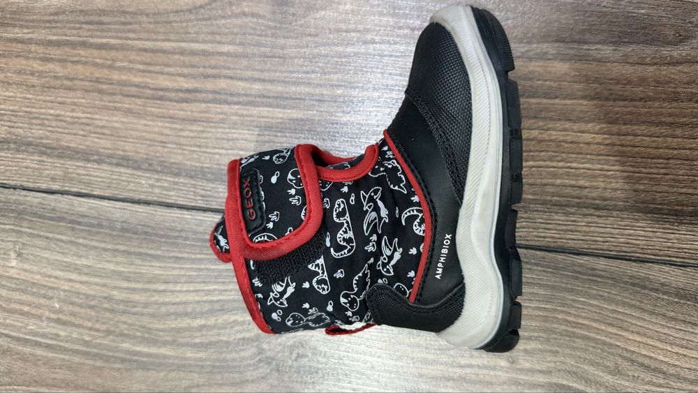 Сапоги и кроссовки Geox