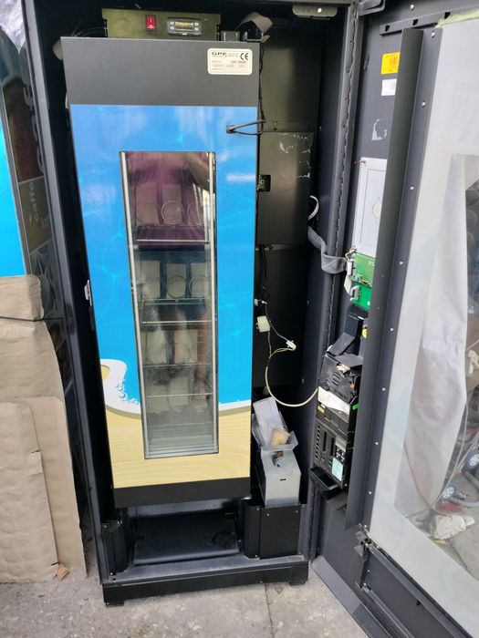 Вендинг автомат.Машина за сладолед