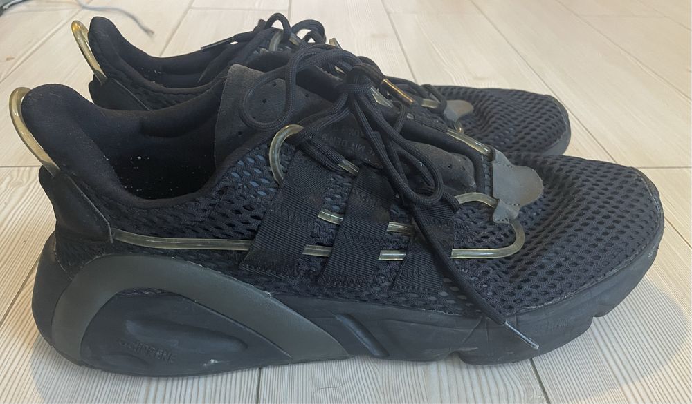 Vand Adidas Lxcon negri marimea 45