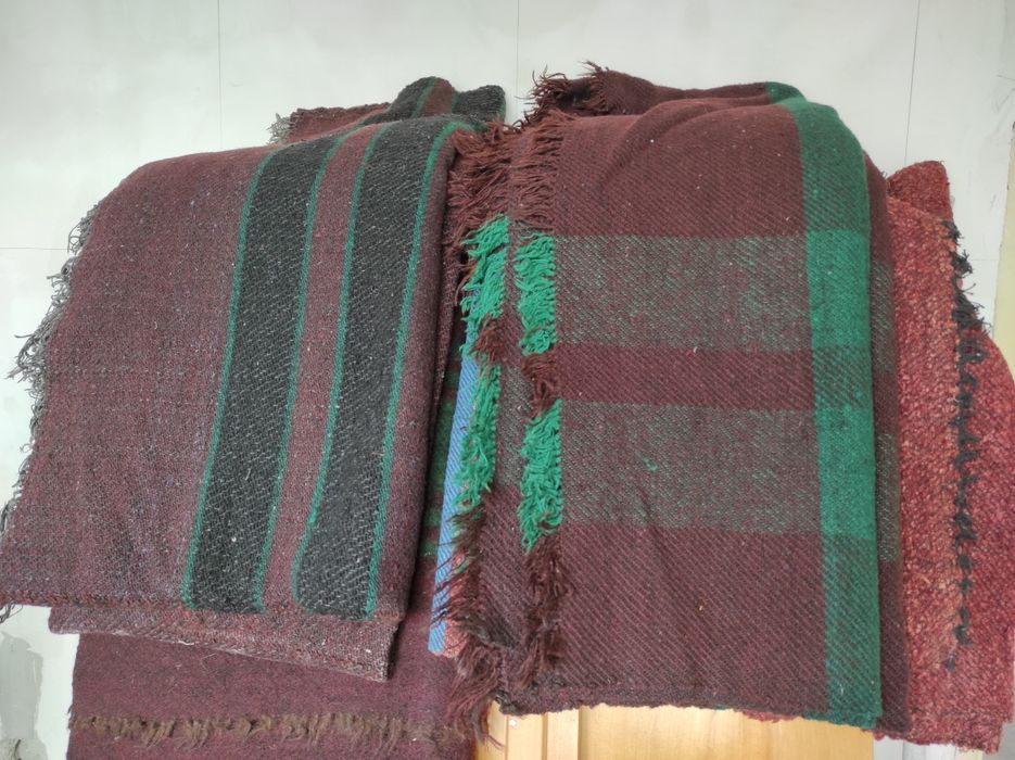 Пътеки ръчно тъкани , вълнени одеяла ,Нови