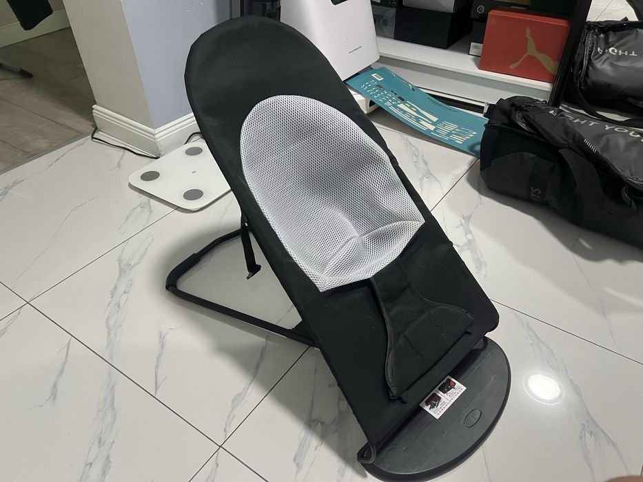 Продам детскую кресло качалку