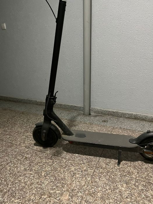 Vand trotineta xiaomi  m365 pro urgent