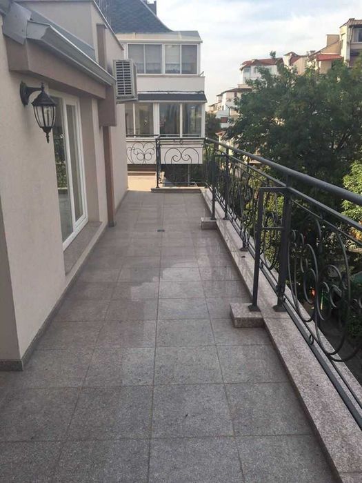 Дава се под наем Двустаен апартамент в Пловдив, Кършияка - 70 кв.м за 561 € - Снимка #16