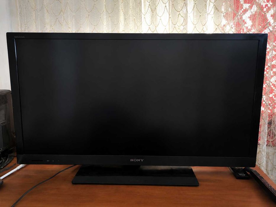 Vand tv pentru piese sau uz