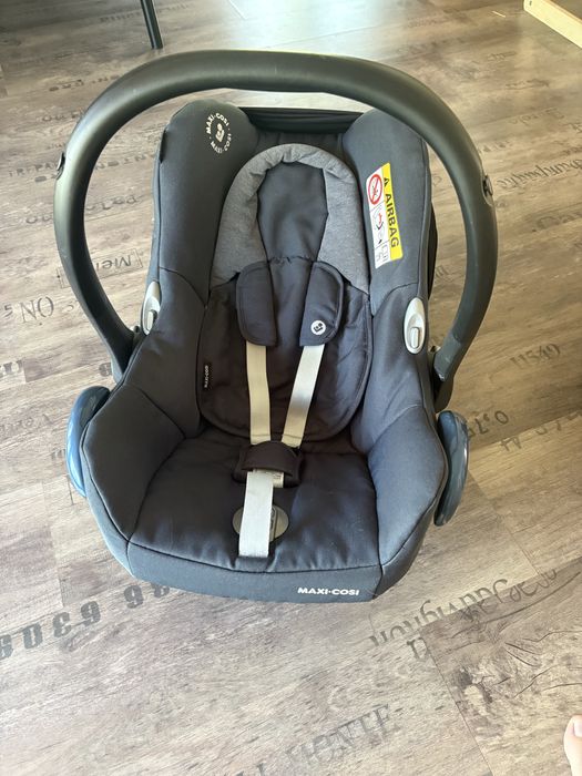 Maxi Cosy i-Size 0-13kg кош/кошница/стол графит