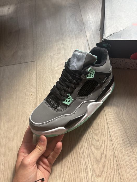 Jordan 4 Green Glow