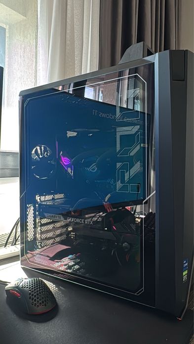 Unitate dekstop ASUS ROG STRIX GT35 (RTX 5060ti)