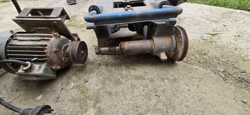 Шлифовочный аппарат для полов