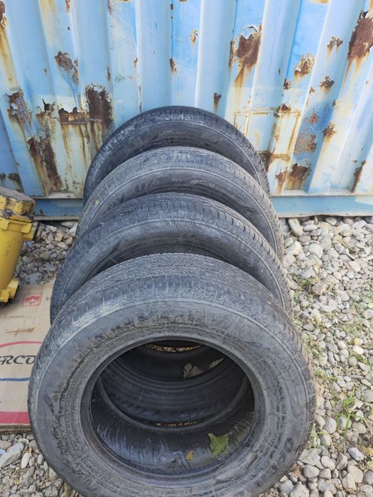 Продам покрышки размер 265/65R17