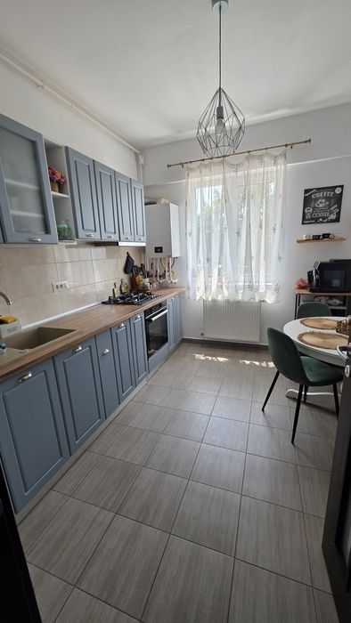Apartament 2 camere de vânzare