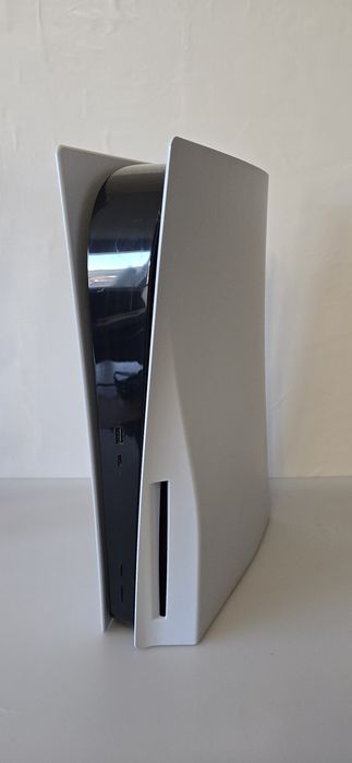 Конзола Sony Playstation 5 Disc, CF-1116A, 825GB, 1 джойстик