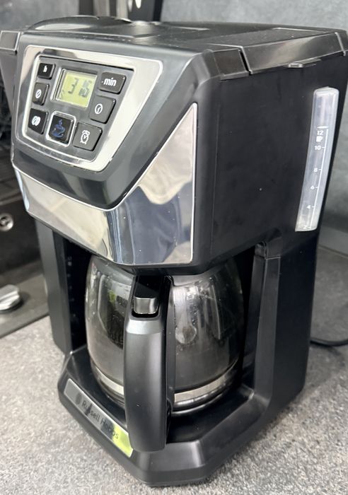 Cafetiera cu rasnita Russel Hobbs