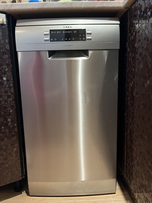Съдомиялна машина АЕG