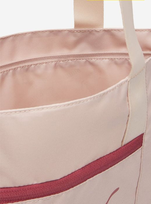 Оригинални чанти на Пума!