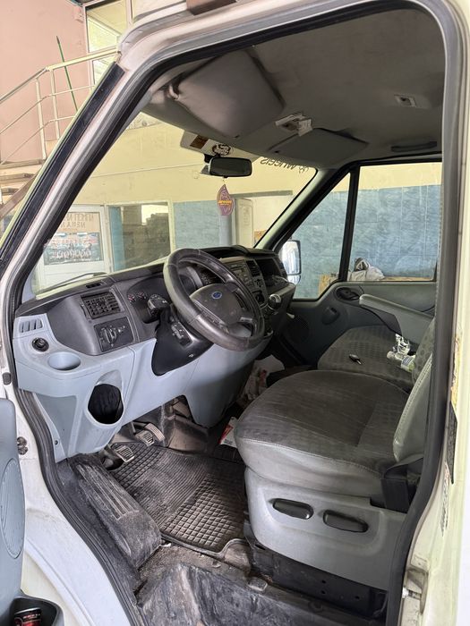 Ford Transit 350L