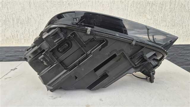 Far dreapta Audi Q5 Bixenon Led an 2017 2018 2019 2020 2021 2022 2023 cod 80A941006 Original - Factura si Garantie