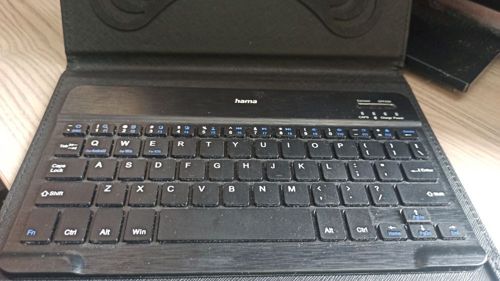 Клавиатура с калъф за таблет Hama 125131 с клавиатура 9"-11"